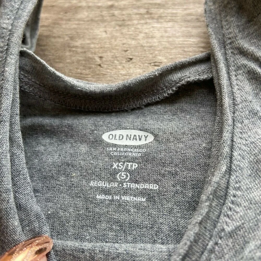 Old Navy Girls Tank Top Size 5 Gray Black Leaves Floral Dark Charcoal Gray‎ NEW